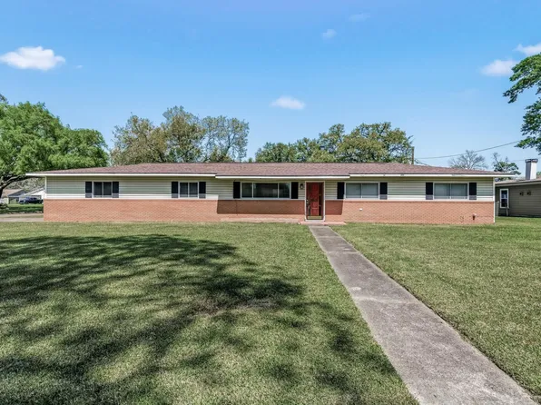 4770 Estate Dr, Beaumont, TX 77706