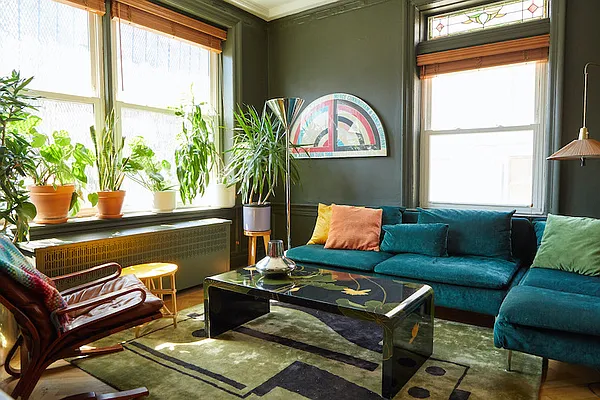 Rented by Compass | media 30