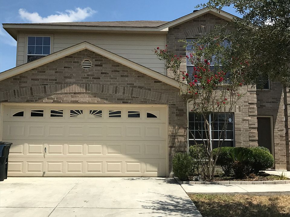 1st image of 236 Roadrunner Ave