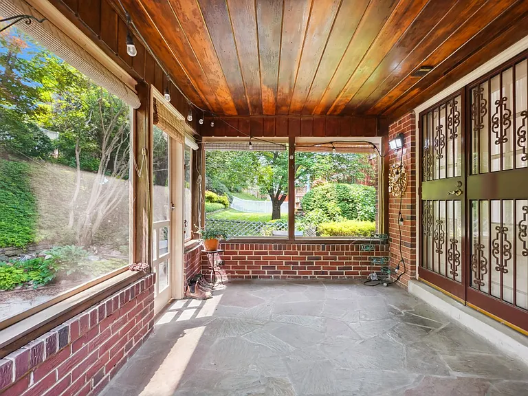 8504 Sundale Dr — Photo 26