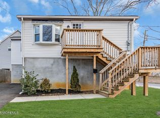 903 Center St, Keyport, NJ 07735