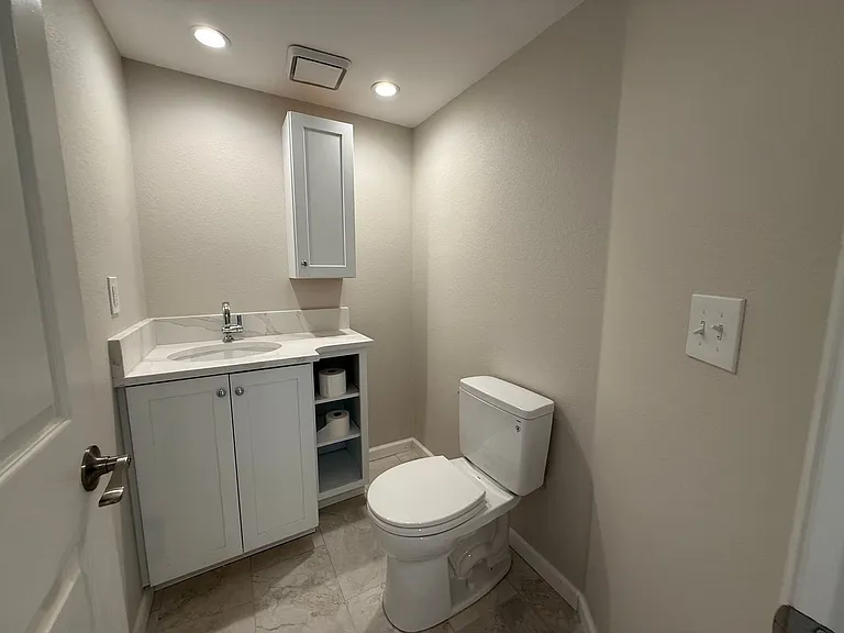 818 Spyglass Cir — Photo 21