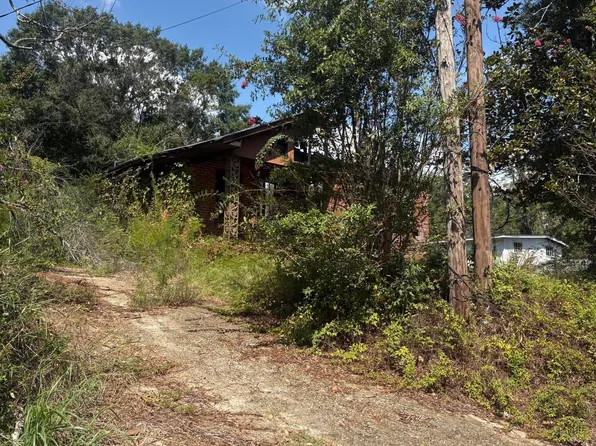 214 Banks St, Hazlehurst, MS 39083