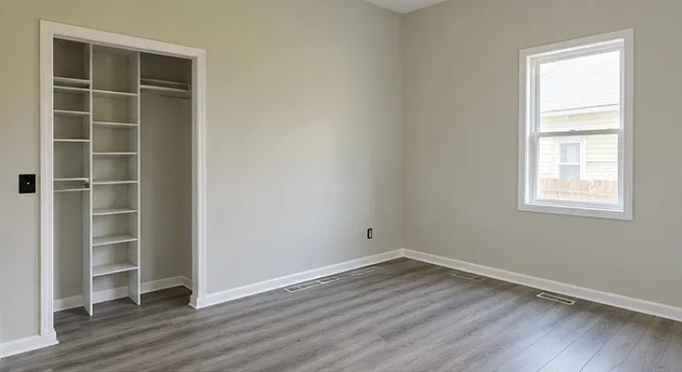 3 bed, 1962 sqft, $1,999 — Photo 3