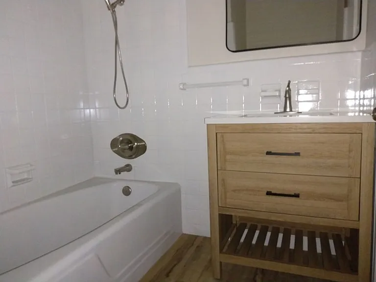 143 Edward Cir — Photo 15