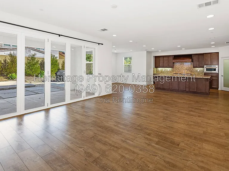 116 Fieldwood — Photo 4