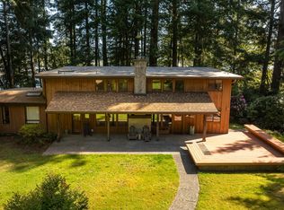 2264 S Tenmile Lake, Lakeside, OR 97449