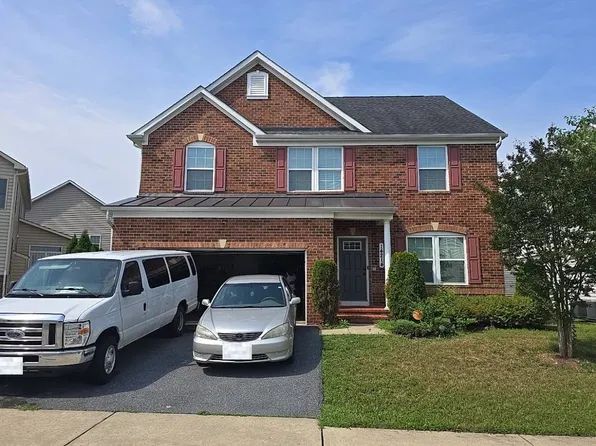 14214 Bentley Park Dr, Laurel, MD 20707