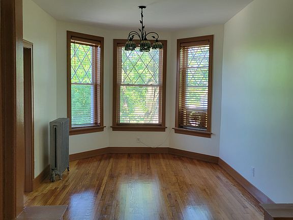 2nd image of 5526 S Aberdeen St #2