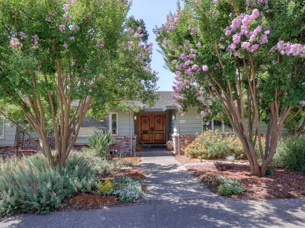 6320 Eastmont Ct, Carmichael, CA 95608