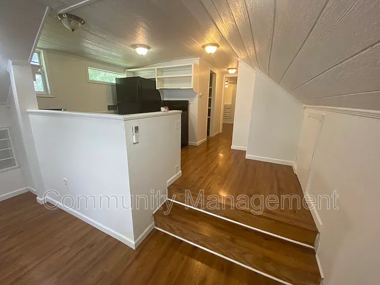 18819 Greenwell Springs Rd #D4 — Photo 5