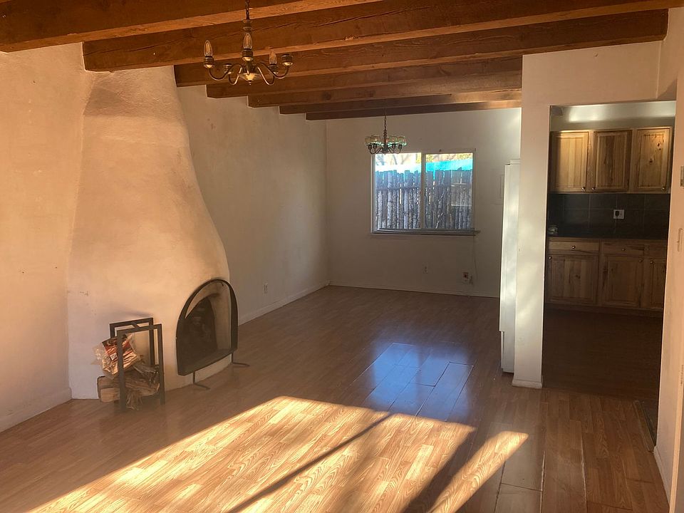 1st image of 406 Griffin St APT A