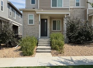 580 S Pitkin Ct, Aurora, CO 80017