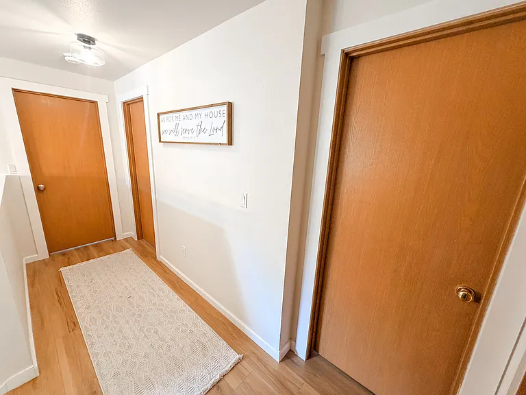 745 Riverside Ln E — Photo 18