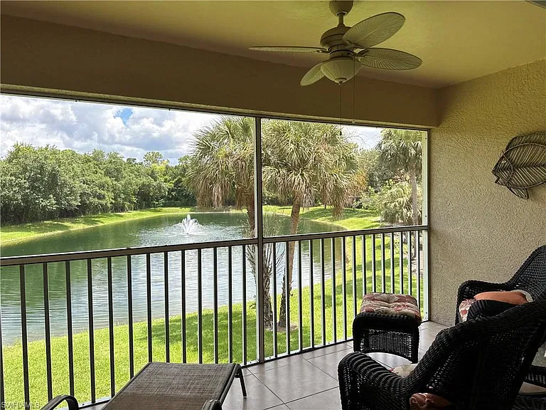 321 Robin Hood Cir #201 — Photo 18