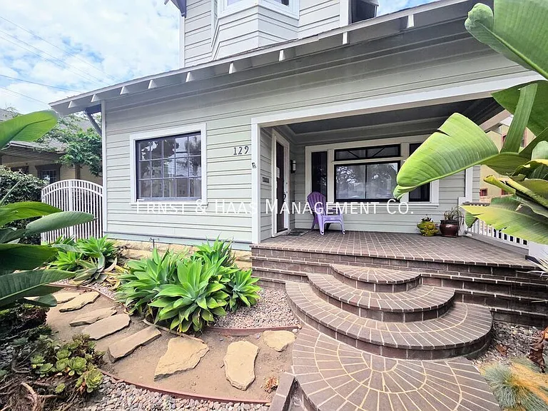 129 Orange Ave — Photo 3