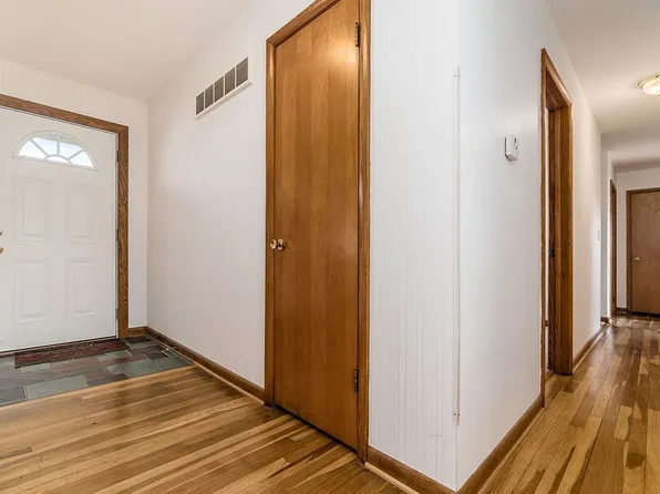 577 Donovan Dr, Newark, OH 43055