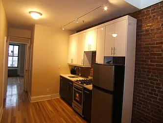 Rented by Joel Weisz, LREB