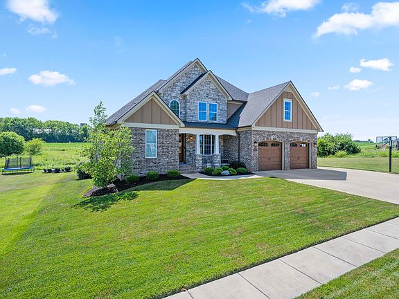3rd image of 437 Houston Oaks Dr