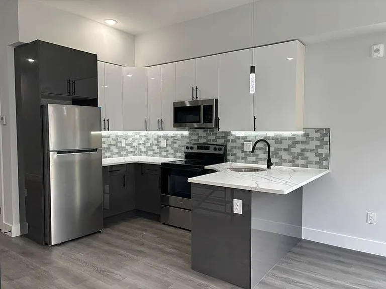 1940 N 22nd St #2 — Photo 3