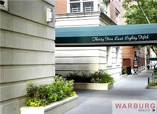 Sold by Warburg | media 8