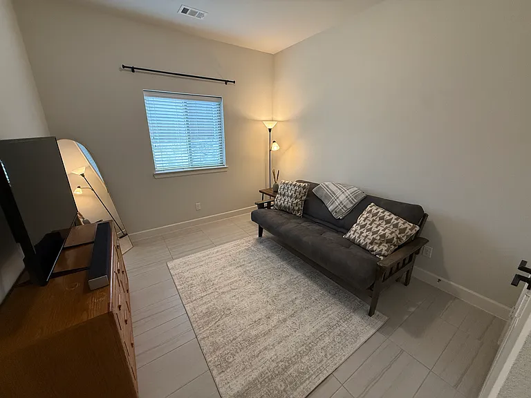 1044 Myers Park Trl — Photo 8