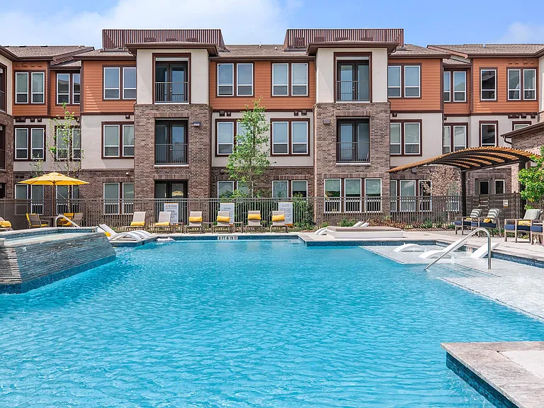 Richcrest Apartments — Photo 7