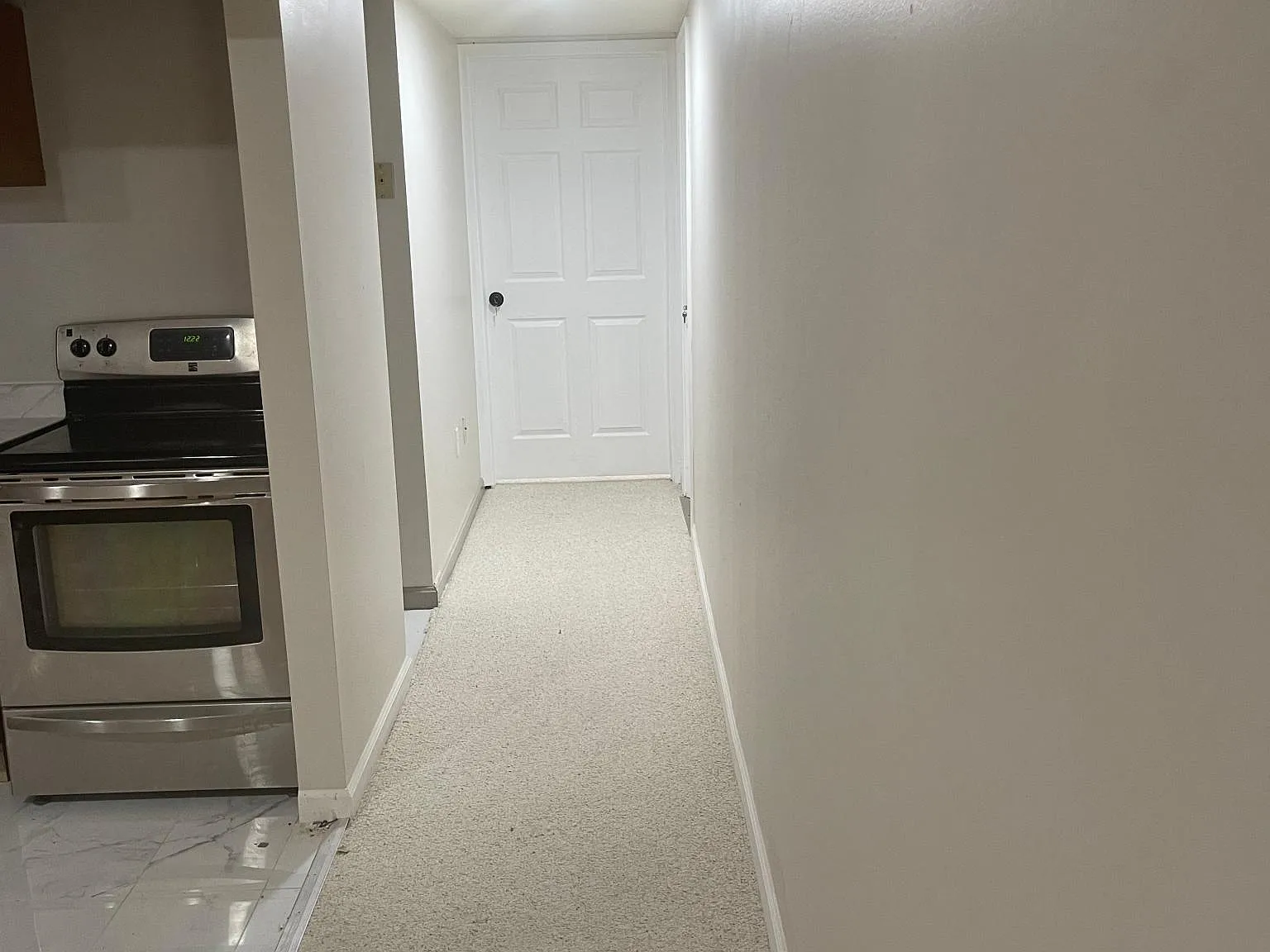 1221 Crockett Ln — Photo 1