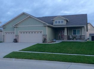 1724 S 14th St, Adel, IA 50003