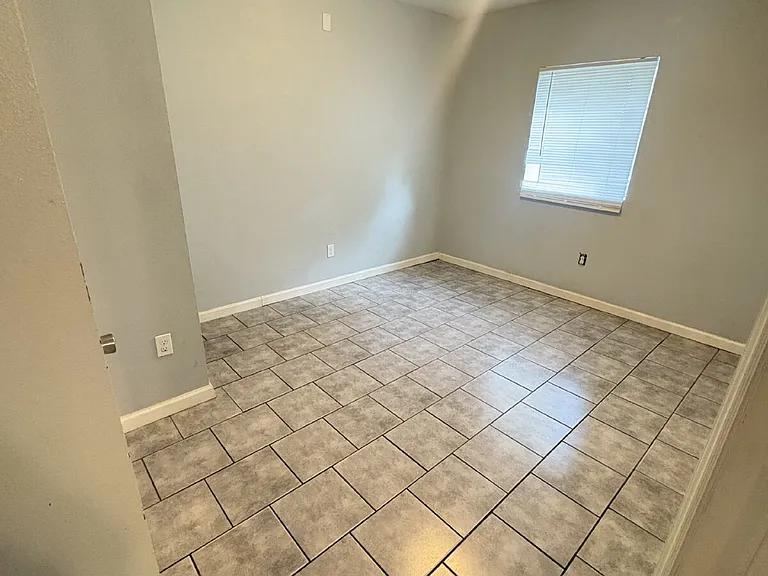 1717 Harris St #2 — Photo 10