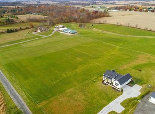 4597 Brook Rd NW, Lancaster, OH 43130