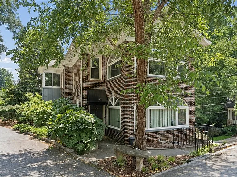 11 Polo Dr NE — Photo 24