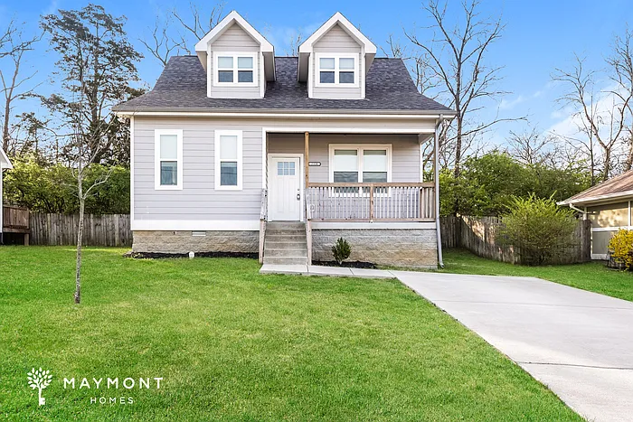 2320 Franco Rd — Photo 1