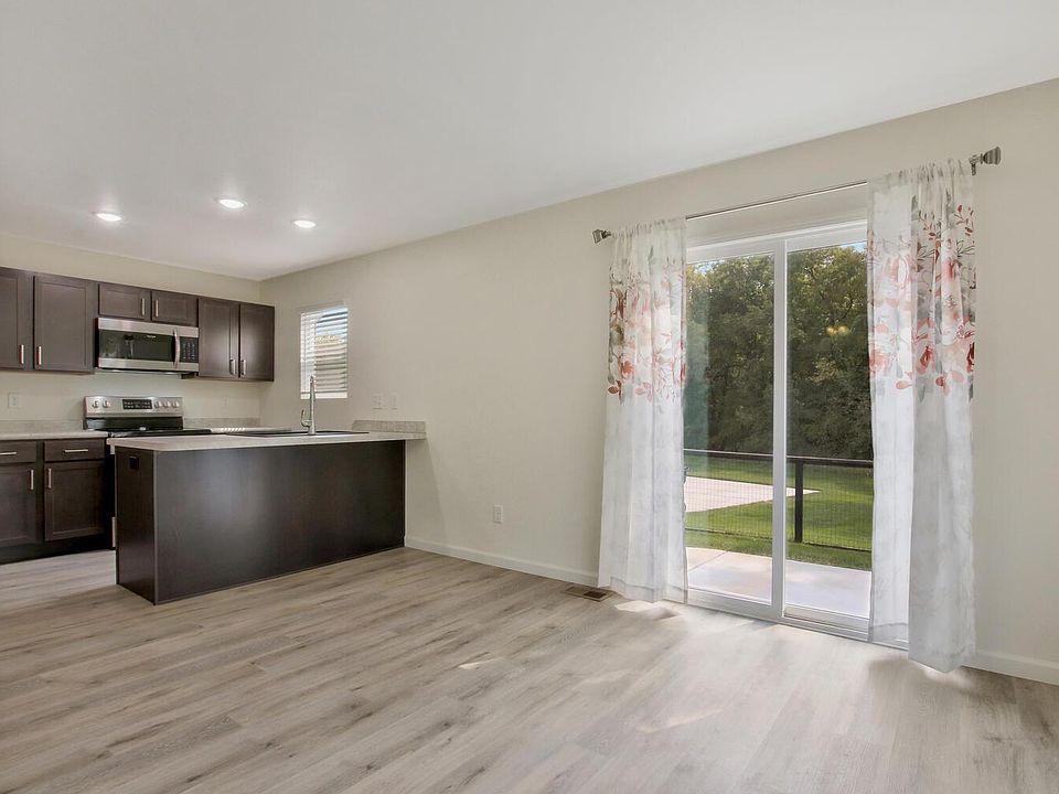 Clear Ridge Townhomes 15 13609 E Pawnee St Wichita KS Zillow