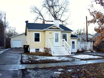 1214 E C Ave, Bismarck, ND, 58501
