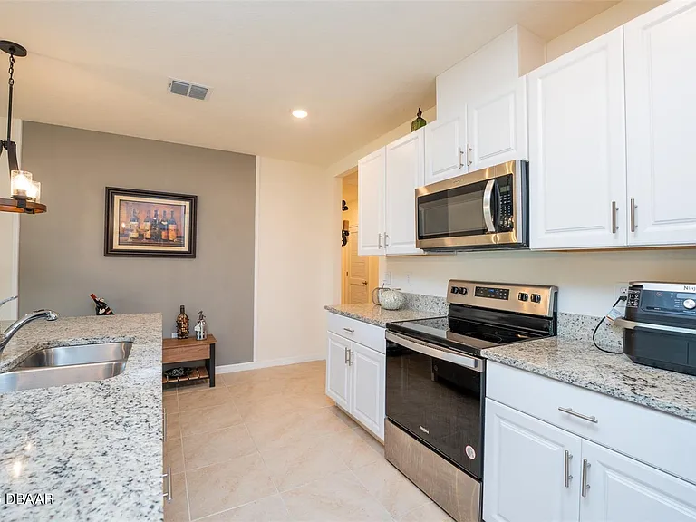 1326 Middle Lake Dr — Photo 24