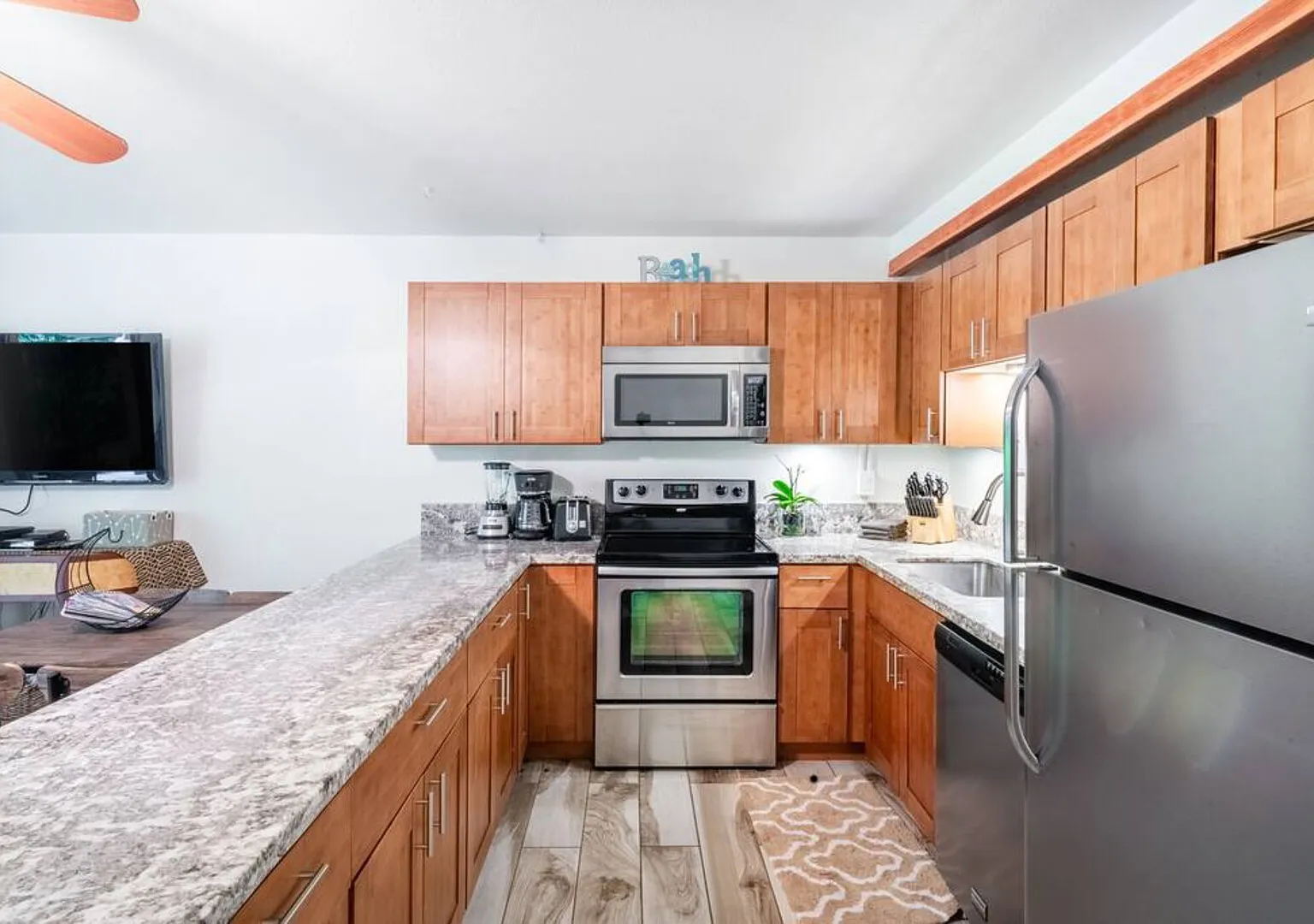 Wonderful Maui Vista Kihei True Beach-1123 — Photo 2