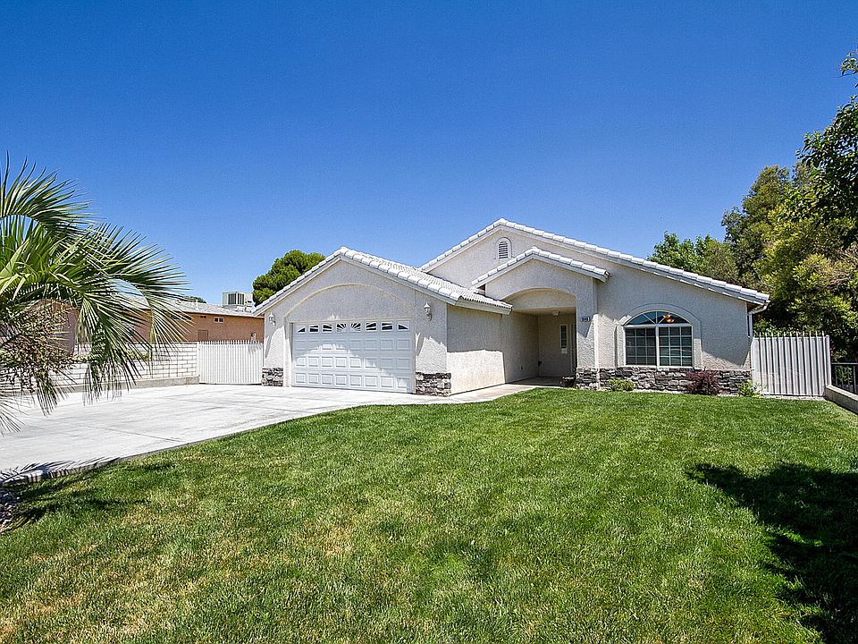 1st image of 18146 Deer Park Ln