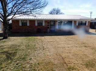 1725 W Avenue D, Muleshoe, TX 79347