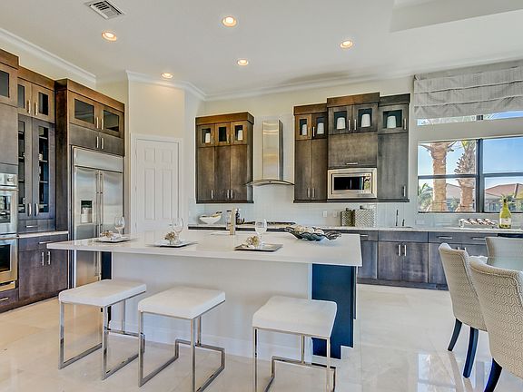 Plentiful counter space