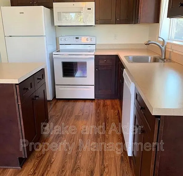 8211 N Montana Ave #C — Photo 4