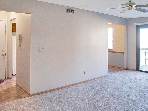 5th image of 27 Providence Dr APT 139