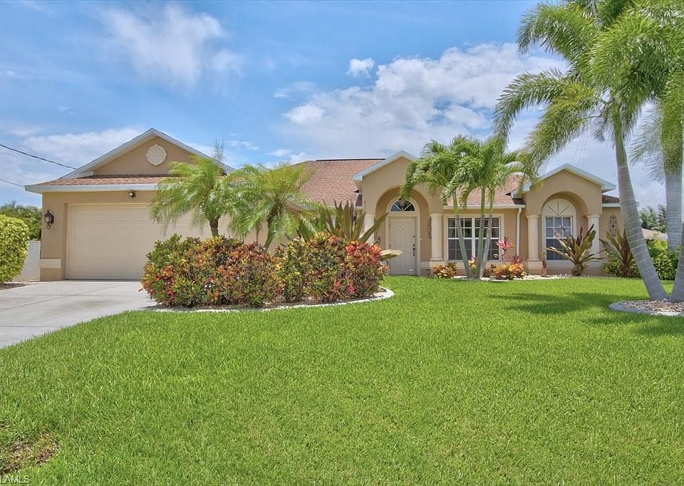 1st image of 3041 SW 28th Ave