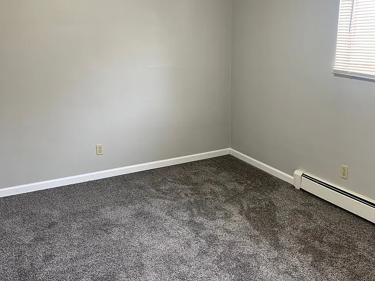 118 E Phillip Ave — Photo 6