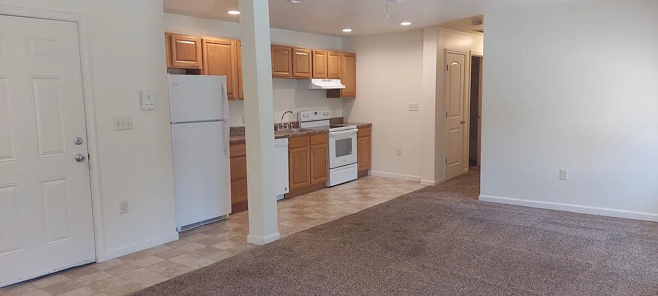 273 Cherry Hill Rd — Photo 2