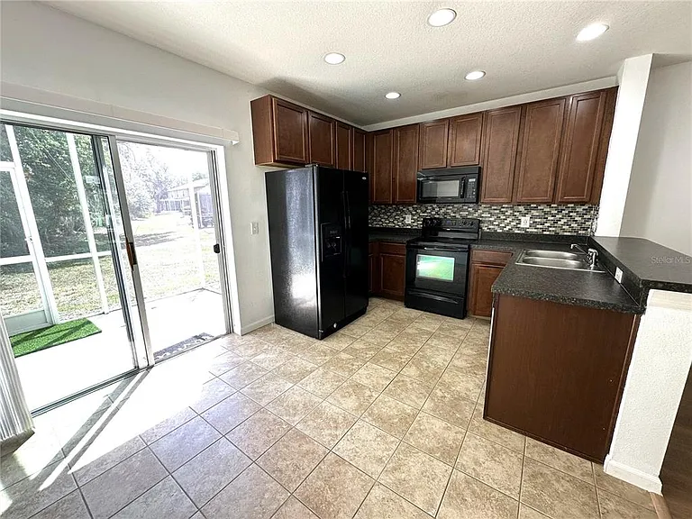 15816 Fishhawk View Dr — Photo 7