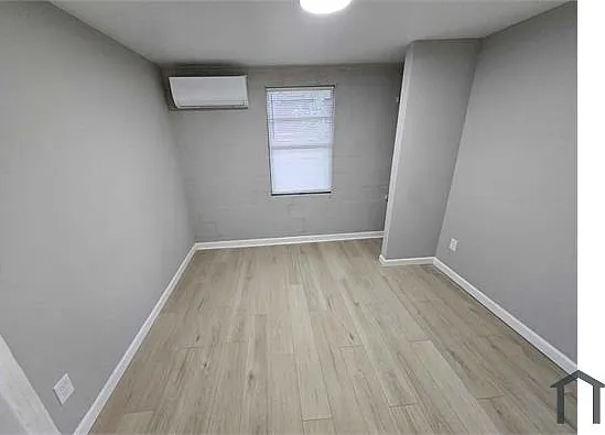 2 bed, 800 sqft, $800 — Photo 3