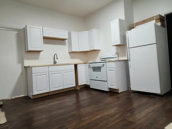 435 N Main St #2, Bristol, CT 06010