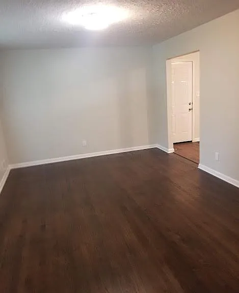 2635 Williamsburg Dr — Photo 8