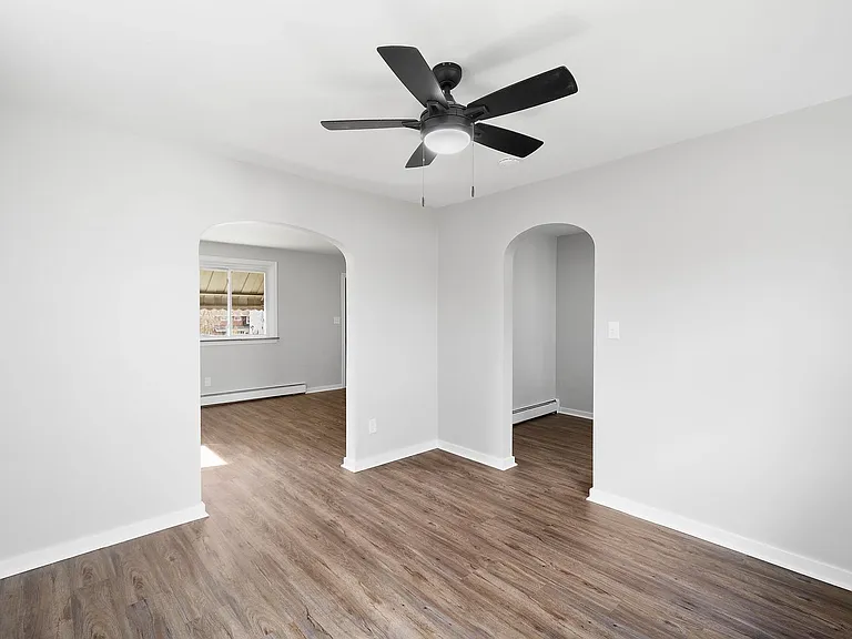 826 Miller Ave — Photo 7
